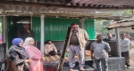 কালীগঞ্জে প্রতিবন্ধী ভাই-বোন পেল নতুন ঘর