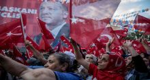 <font style='color:#000000'>Polls open in Turkey's high-stakes elections</font>
