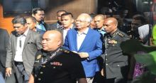 <font style='color:#000000'>Ex-Malaysian PM arrested</font>