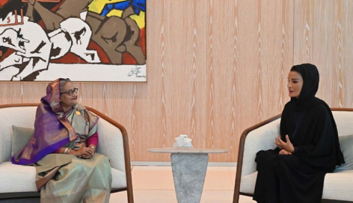 সোমবার প্রধানমন্ত্রী শেখ হাসিনার সাথে দোহায় কাতার ফাউন্ডেশনের প্রধান কার্যালয়ে ফাউন্ডেশনের চেয়ারপারসন ও কো-ফাউন্ডার Sheikha Moza bint Nasser সাক্ষাৎ করেন -পিআইডি