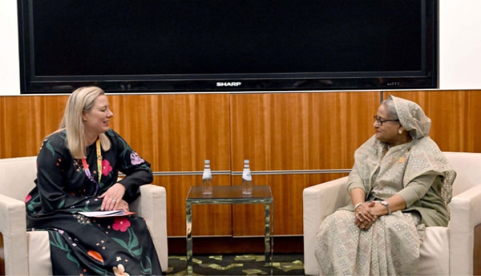 মঙ্গলবার প্রধানমন্ত্রী শেখ হাসিনার সাথে কাতার ন্যাশনাল কনভেশন সেন্টারে ‘Europen Commissioner for International Partnerships Jutta Urpilainen’ সাক্ষাৎ করেন -পিআইডি
